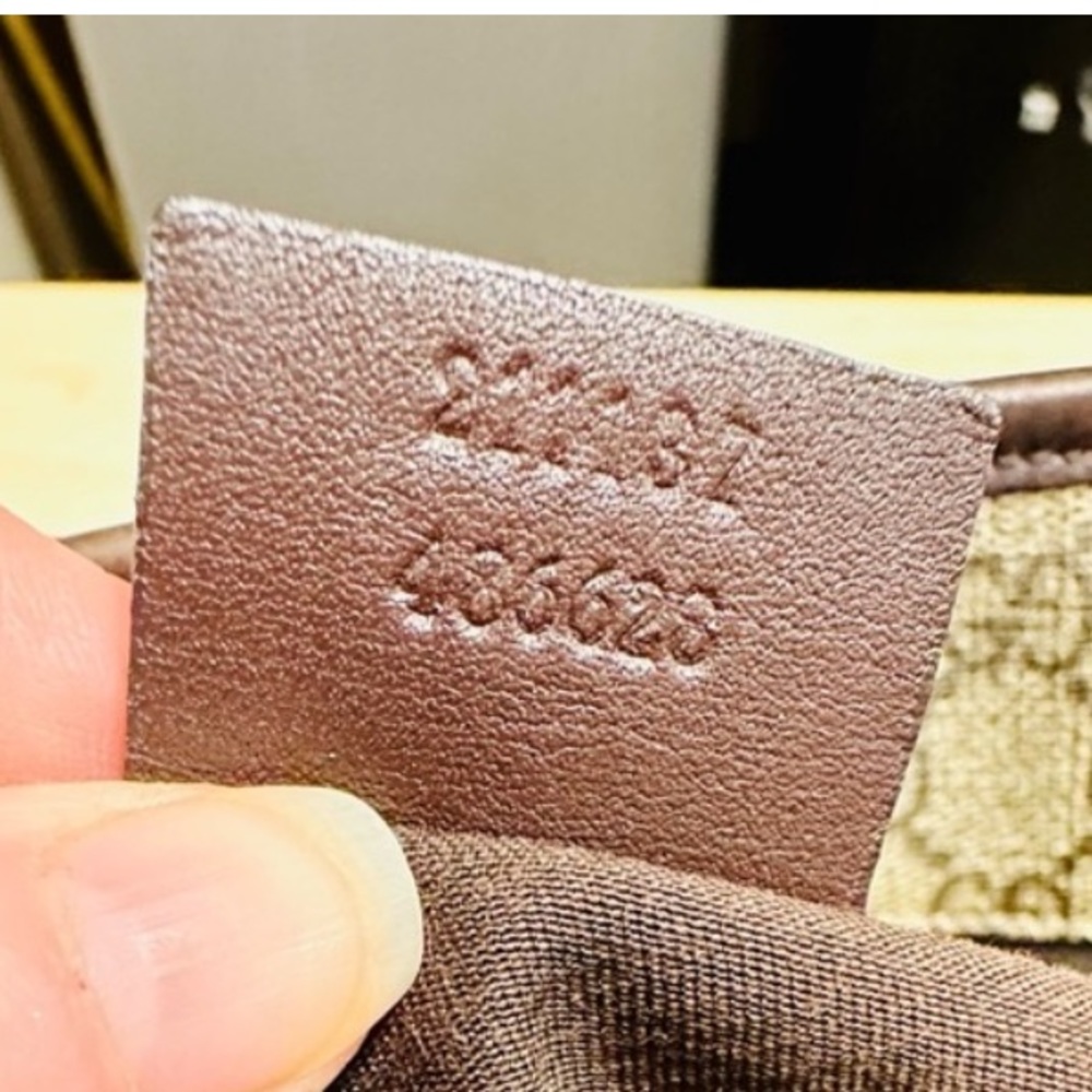 WOW POSHMARK Authentic Gucci Large GG Web Canvas with Leather Trim Tote - Picture 3 of 15